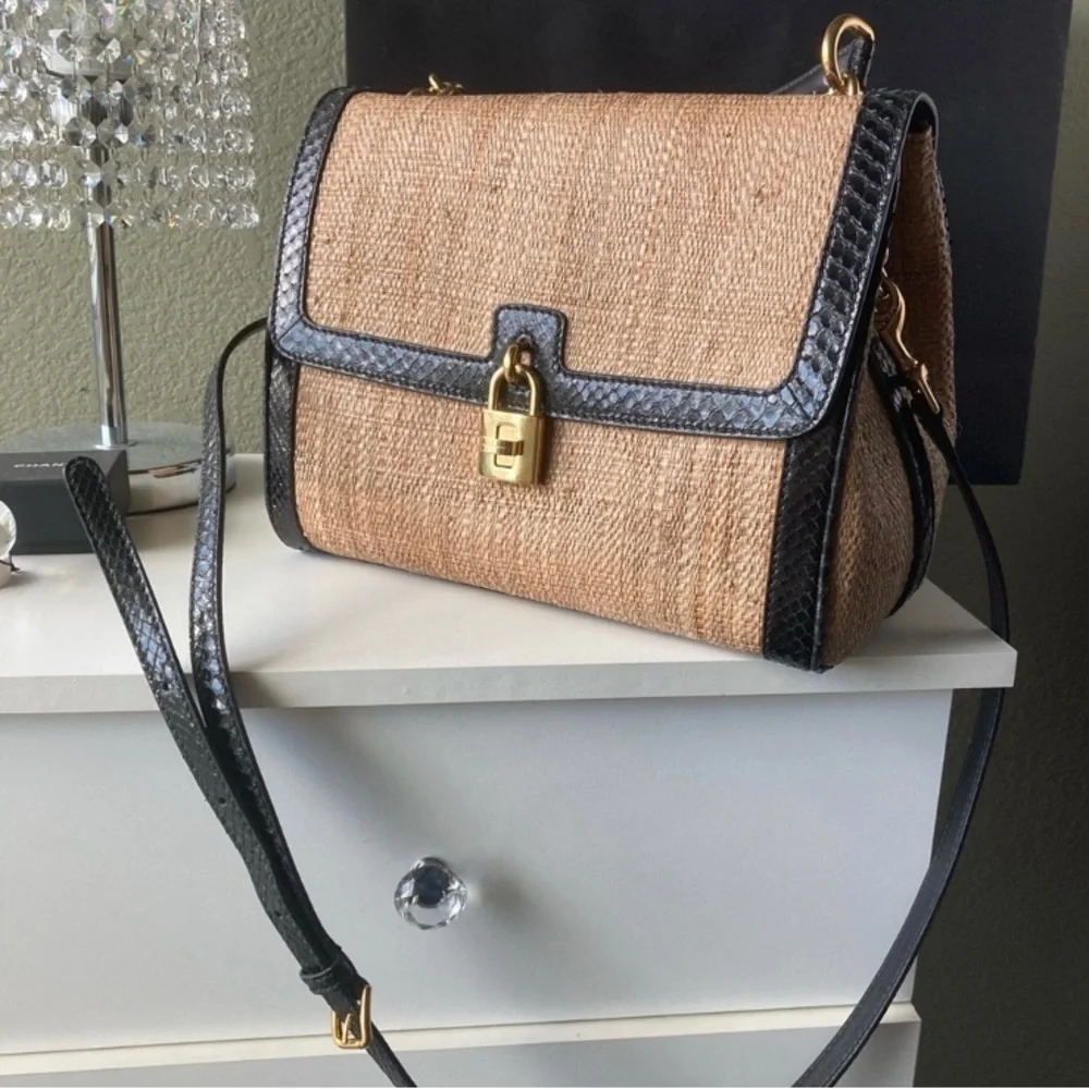 NWT Dolce & Gabbana raffia 30cm size with black π - Picture 7 of 12